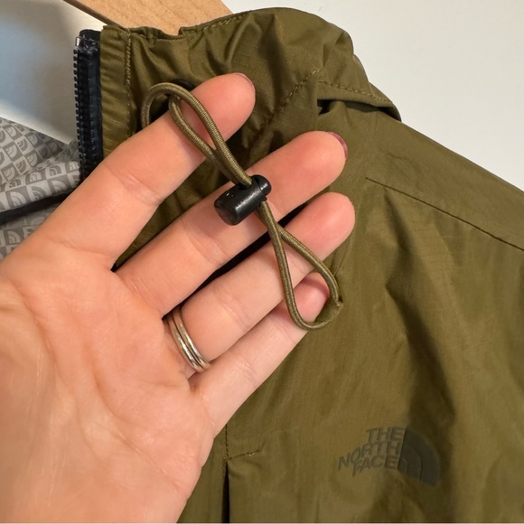 The North Face Men’s Alta Vista Jacket in Military Olive Small - Picture 9 of 15